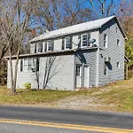 Hunters Dutch Country Paradise On 60-Acre Farm!