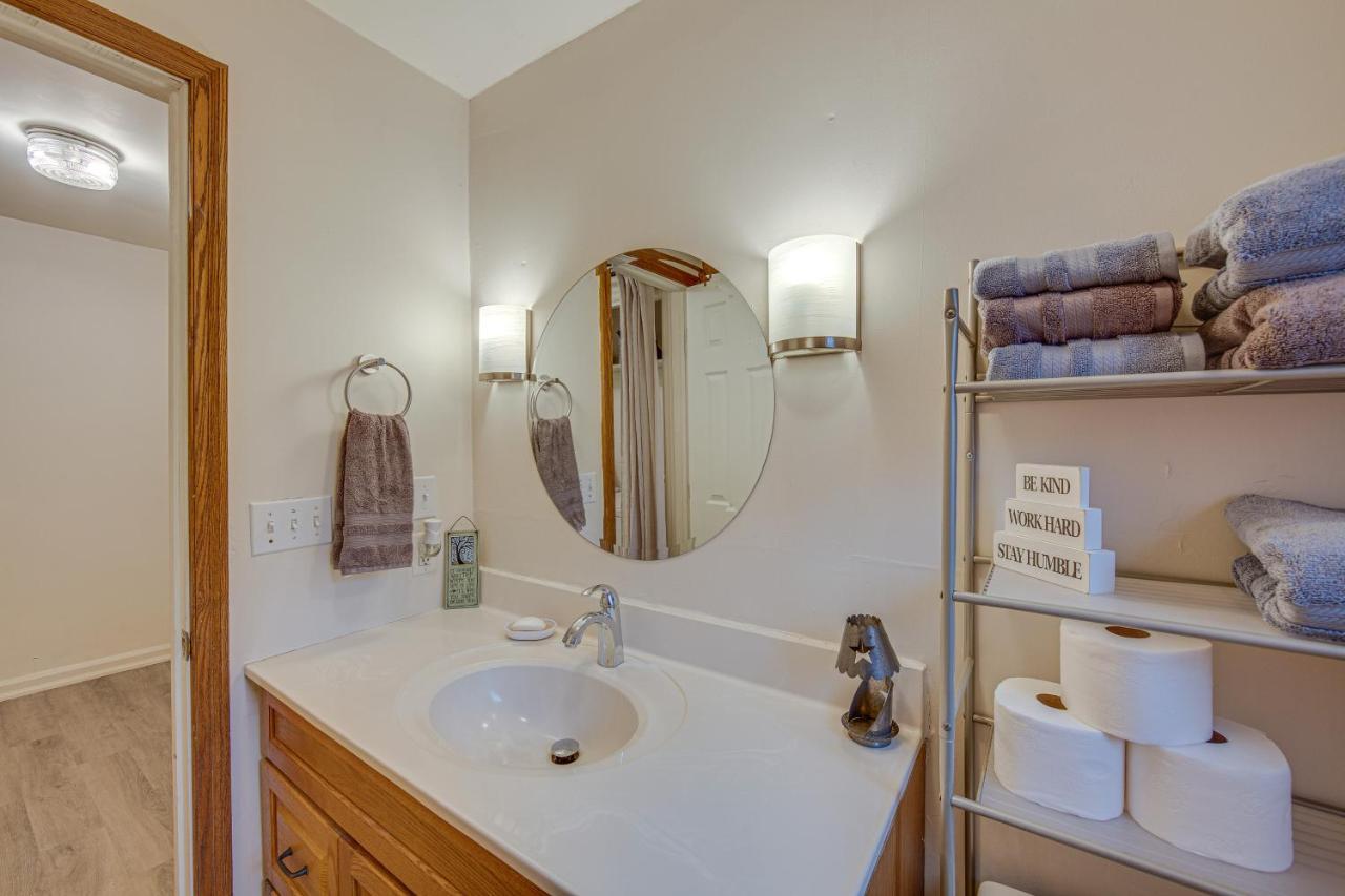 Holiday home Hunters Dutch Country Paradise On 60-acre Farm! *