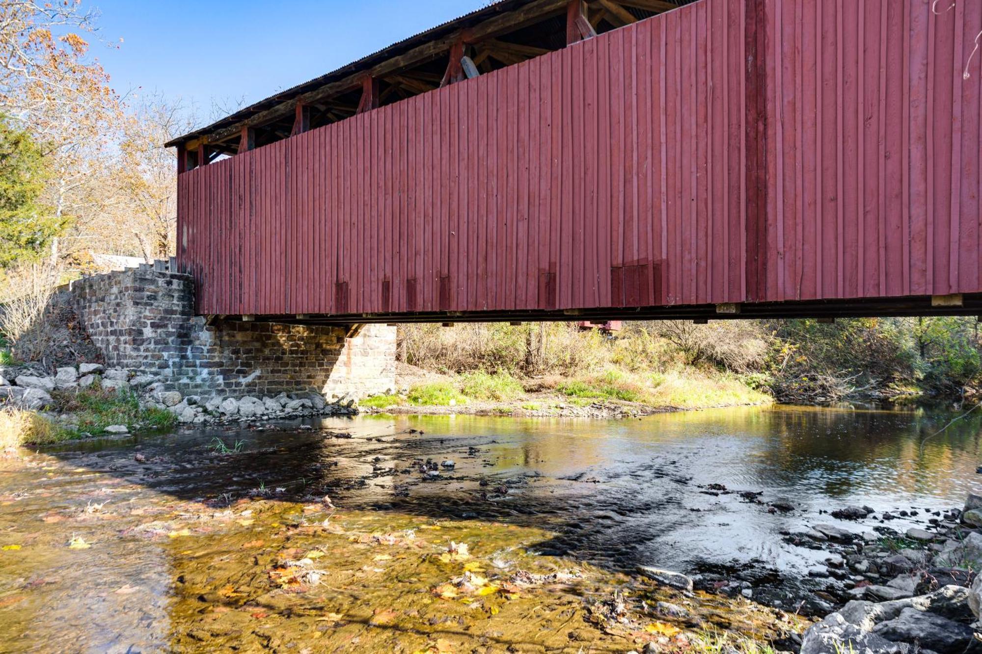 Hunters Dutch Country Paradise On 60-acre Farm!
